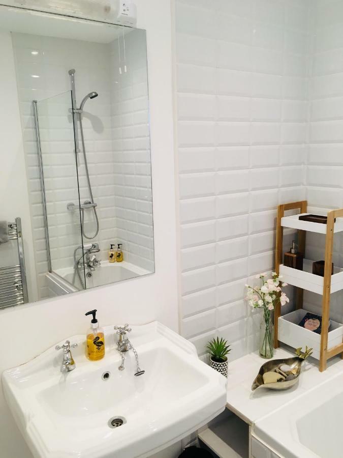 Elegant Spacious Apartment In Heart Of St Leonards Hastings Esterno foto